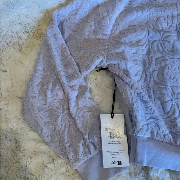BRAND NEW! 🌸 Lilac oversized crew neck “Sunday Pullover” by RVCA ~ NWT - Picture 3 of 7